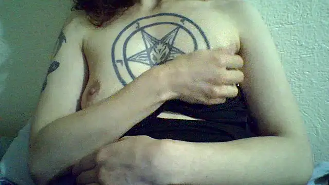 CELEna098rs707's cam snapshot