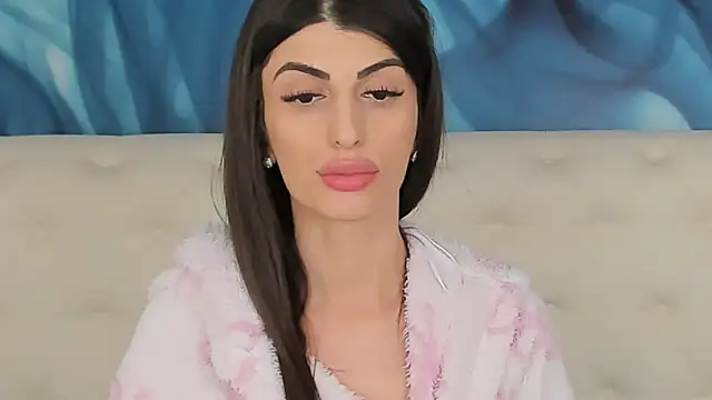 SkinnyDolly's cam snapshot