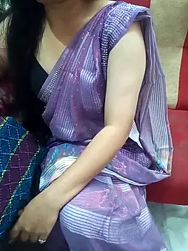 yourtamilgirl's cam snapshot