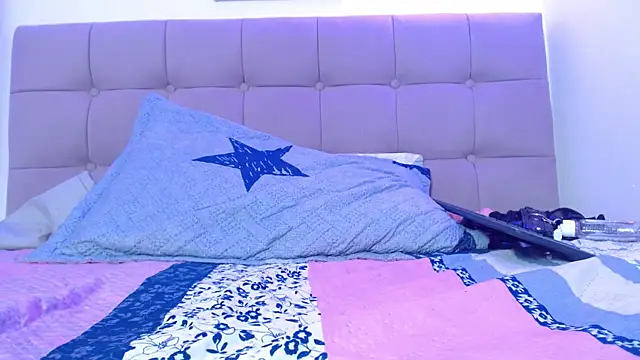 Karol_wish's cam snapshot