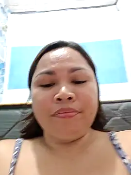 XXLorie_02's cam snapshot