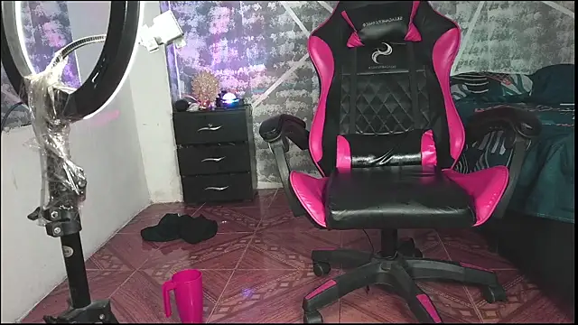 leonidas_18k live sex cam