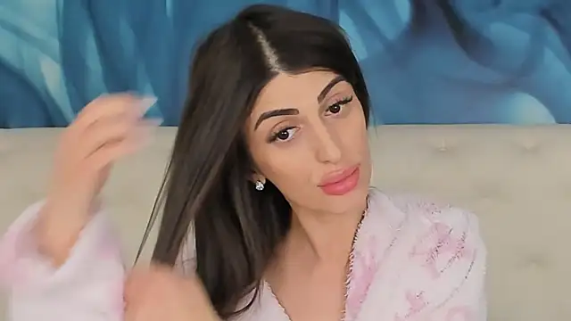 SkinnyDolly's cam snapshot