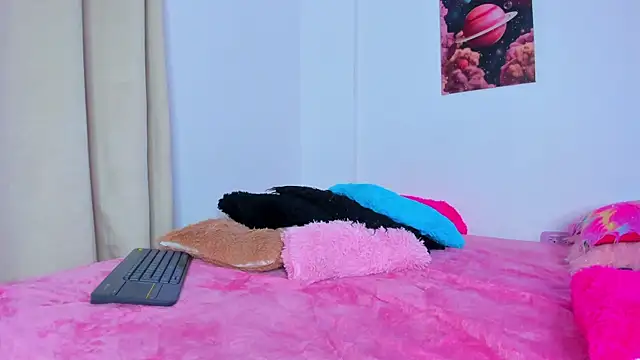 mia_purplee's cam snapshot