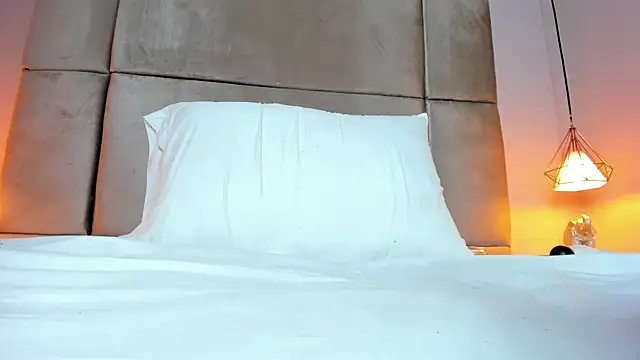 isabel_sofiaa live sex cam