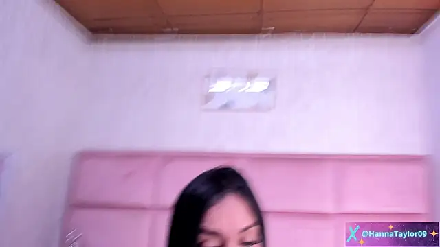 HannaTaylor's cam snapshot