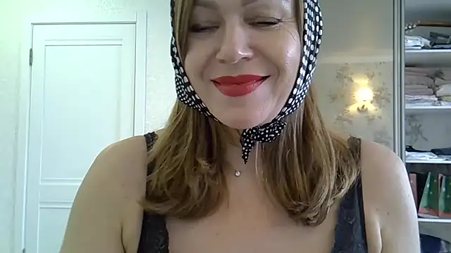 Alexandra-Rosee's cam snapshot