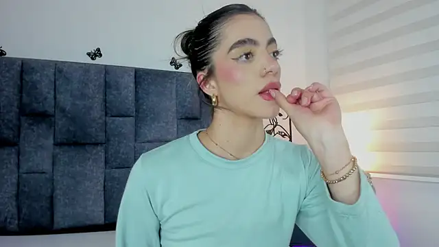 Violetta_Ficher's cam snapshot