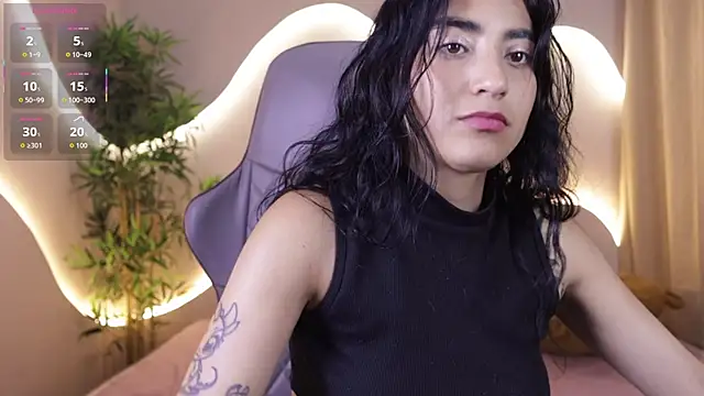 Emma_Lirys's cam snapshot