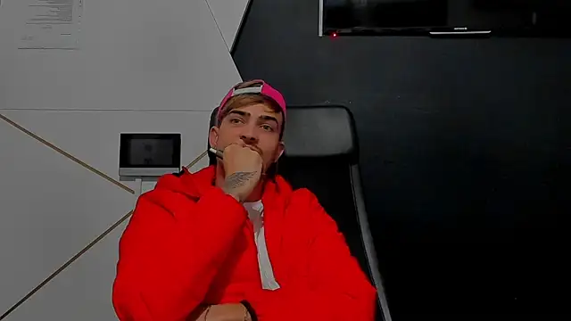 BrandonTate live sex cam