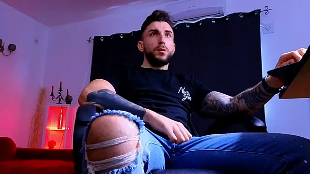 MightyAaron66's cam snapshot