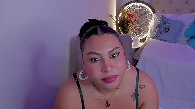 Helleamazing's cam snapshot