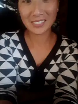 Belinda-686 live sex cam