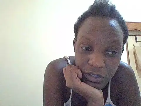 SimplyHer's cam snapshot