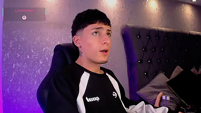 MateoMitchell live sex cam