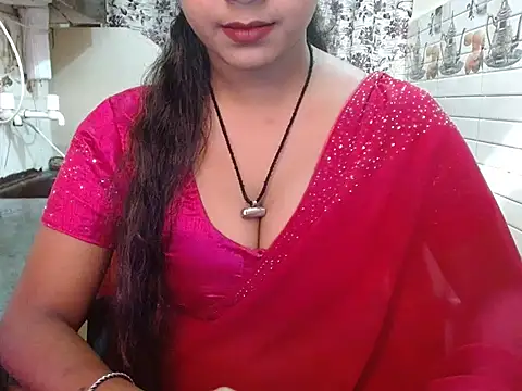 LovingPihu's cam snapshot