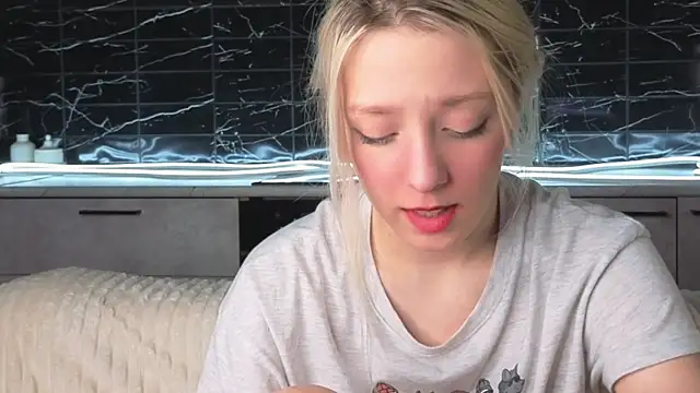 EngelFugler's cam snapshot