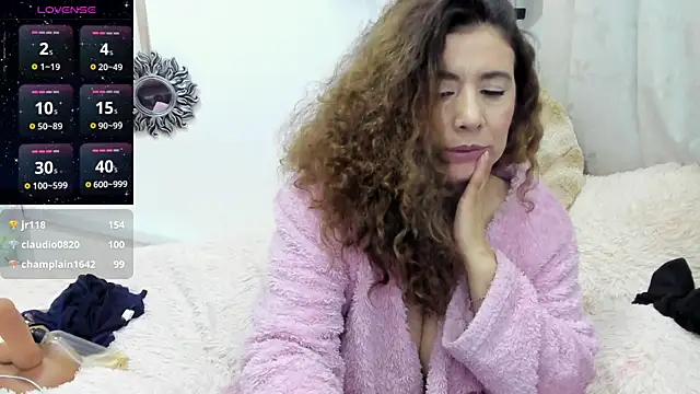 gabyy_lovee's cam snapshot