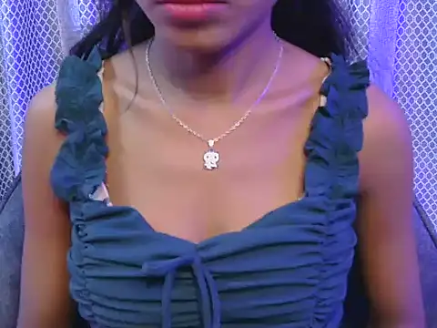 hey-pinky's cam snapshot