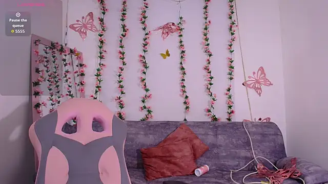 Danagh_'s cam snapshot