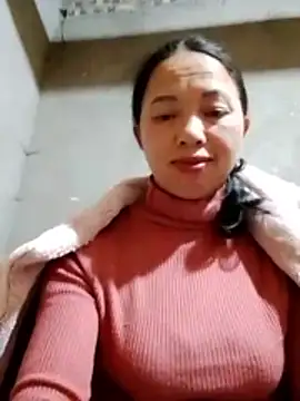 TRIEUTRIEU20 live sex cam