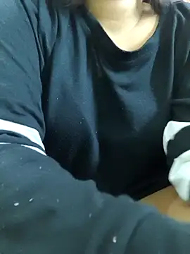 Ananya_34's cam snapshot