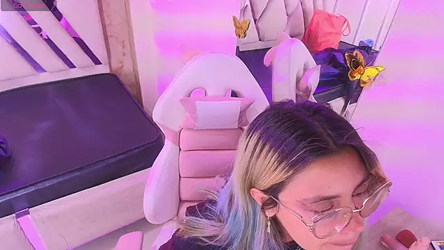 tsuky_nekoo's cam snapshot