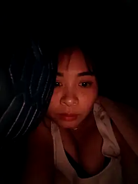 Squirrel-Pear live sex cam