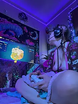 Cutiepiespanks's cam snapshot