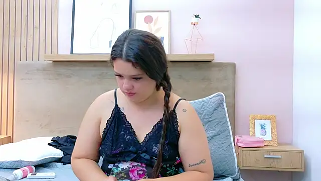 Tessa_Stone's cam snapshot