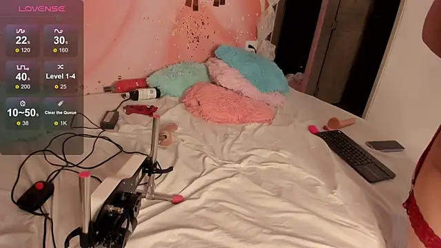 Briana_Goldd's cam snapshot