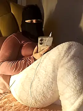 LONA-_-'s cam snapshot