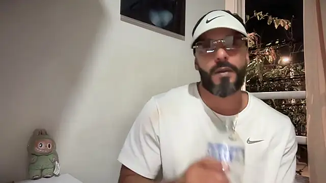 romeolovedark live sex cam