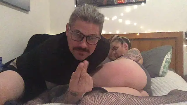 ControlledDesire's cam snapshot