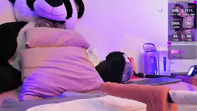 IamSteph13's cam snapshot