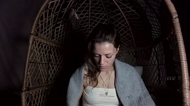 LaylaRainVIP's cam snapshot