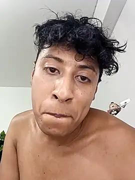 Varek_biglatin_dick live sex cam