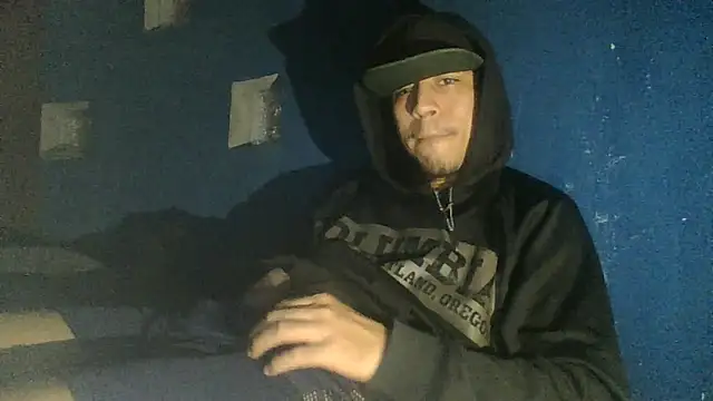 AlexAlejandro13 live sex cam