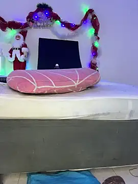 Violeta_Goddess live sex cam