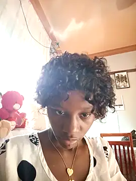 Petite_li's cam snapshot