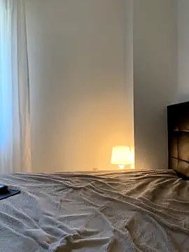 IamCrystal2's cam snapshot