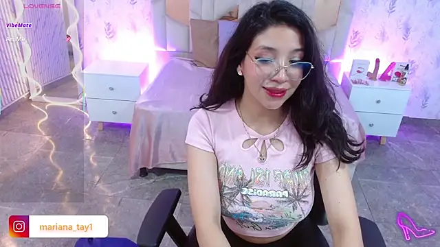 MARIANA_TAY1's cam snapshot