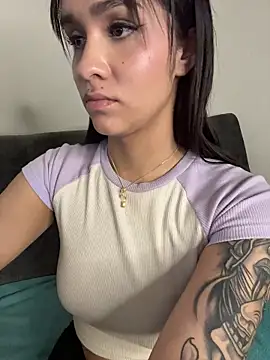 Isabella-Teen's cam snapshot