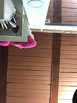 Rachellcooperrr's cam snapshot