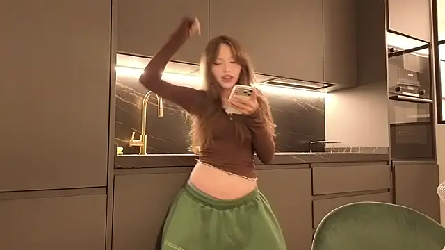 TammiLou live sex cam