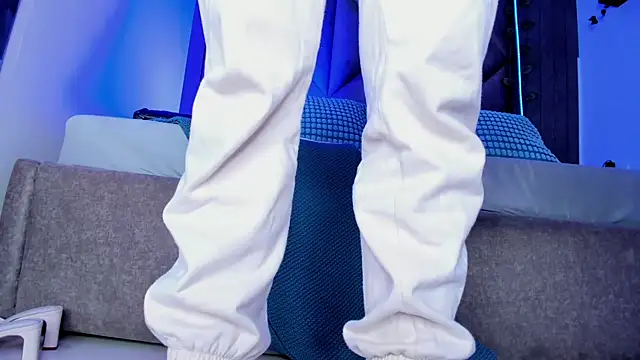 BriaConner_'s cam snapshot