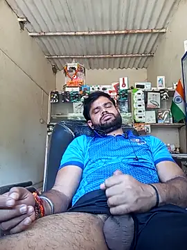 Priynkarani live sex cam