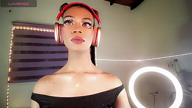 lucyangel_11 live sex cam