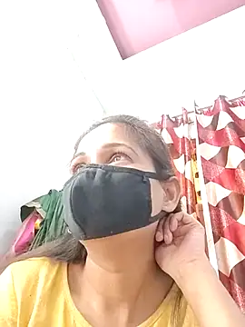 Ruhi_07's cam snapshot