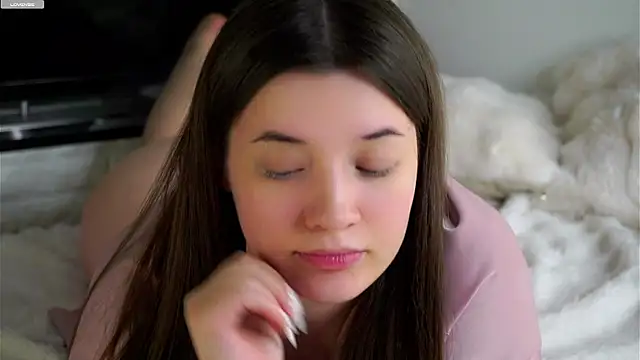 LowOncoming live sex cam